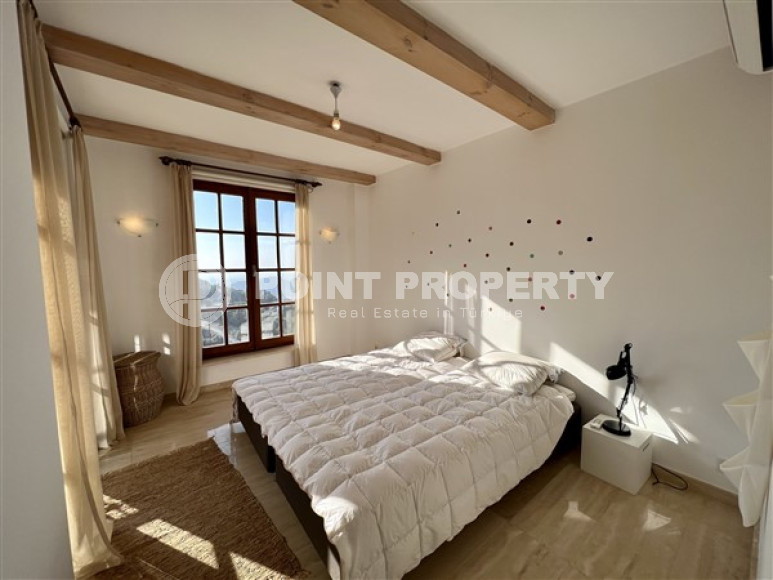 Сказочная трёхэтажная вилла 390 м² с обстановкой в европейском стиле и венецианскими окнами, Бекташ, Аланья-id-3120-фото-13