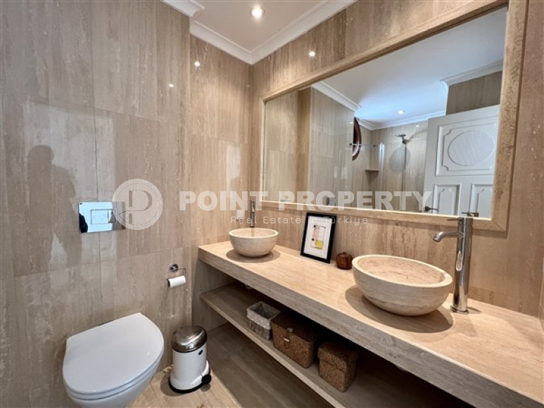 Сказочная трёхэтажная вилла 390 м² с обстановкой в европейском стиле и венецианскими окнами, Бекташ, Аланья-id-3120-фото-14