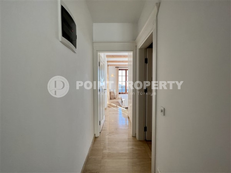 Сказочная трёхэтажная вилла 390 м² с обстановкой в европейском стиле и венецианскими окнами, Бекташ, Аланья-id-3120-фото-15