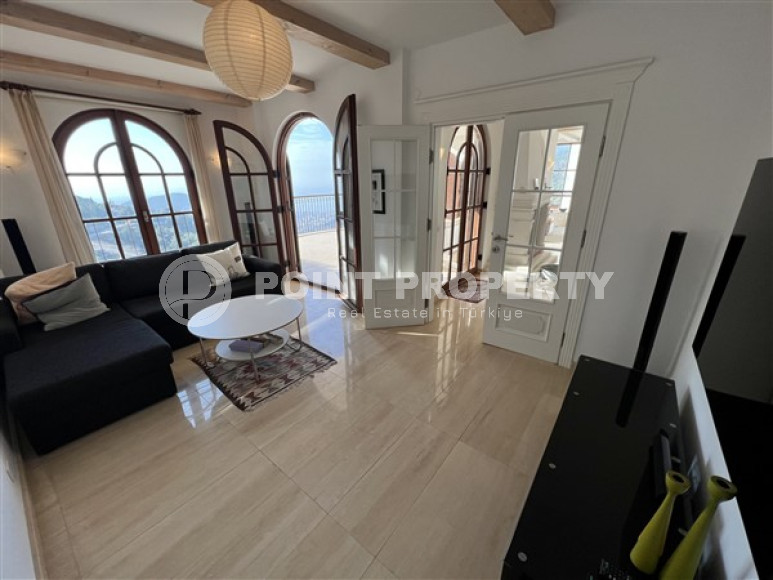 Сказочная трёхэтажная вилла 390 м² с обстановкой в европейском стиле и венецианскими окнами, Бекташ, Аланья-id-3120-фото-33