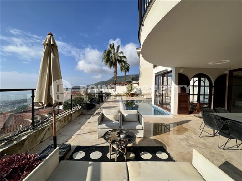 Сказочная трёхэтажная вилла 390 м² с обстановкой в европейском стиле и венецианскими окнами, Бекташ, Аланья-id-3120-фото-44