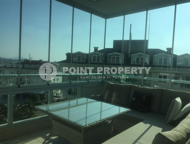 Ухоженная трёхкомнатная квартира в жилом комплексе с богатой инфраструктурой, Оба, Аланья-id-3126-фото-3