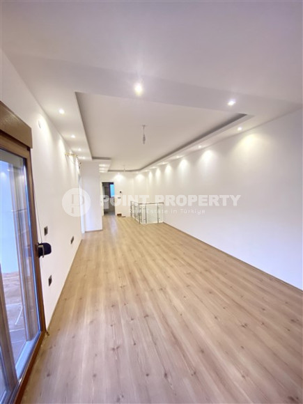 Огромный пентхаус 4+1, центр Аланьи, расположенный на пятом этаже и крыше-id-3131-фото-9