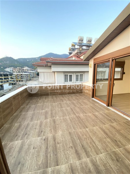 Огромный пентхаус 4+1, центр Аланьи, расположенный на пятом этаже и крыше-id-3131-фото-11