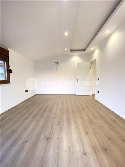 Огромный пентхаус 4+1, центр Аланьи, расположенный на пятом этаже и крыше-id-3131-фото-12