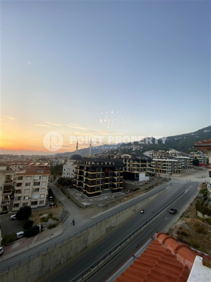 Огромный пентхаус 4+1, центр Аланьи, расположенный на пятом этаже и крыше-id-3131-фото-14