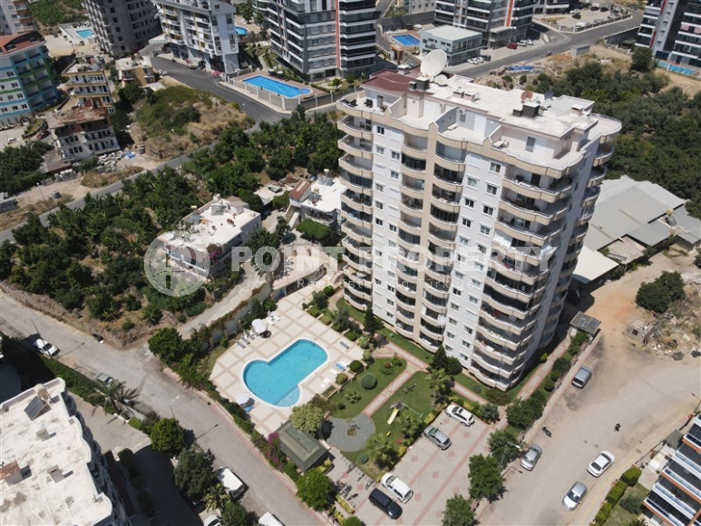 Ideal 2+1 apartment in the popular Mahmutlar area, with an area of 135m2.-id-1277-photo-2