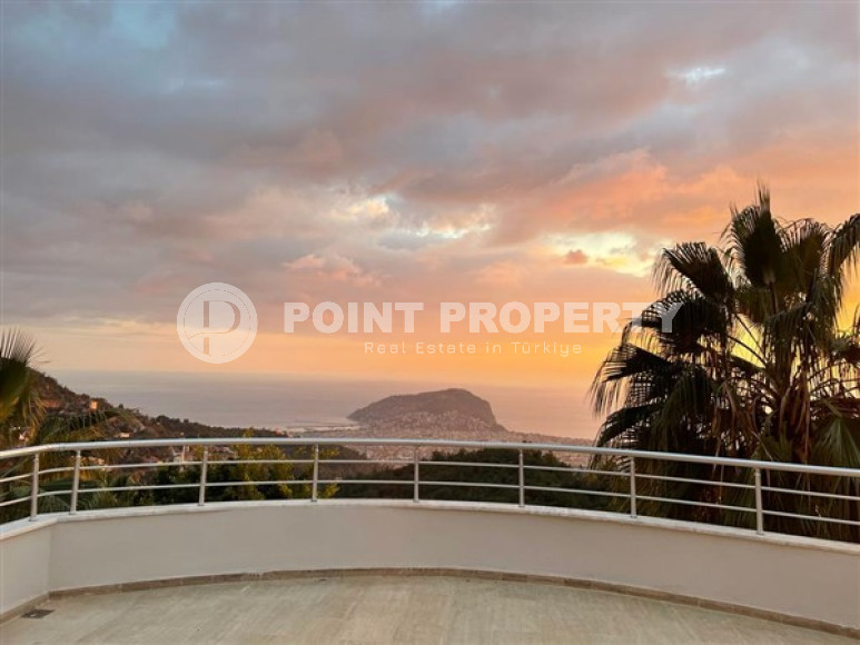 Дуплексная вилла в турецком стиле с площадью 225 м2, центр Аланьи, Тепе-id-3132-фото-12