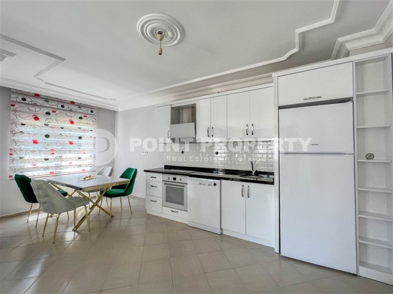 Ideal 2+1 apartment in the popular Mahmutlar area, with an area of 135m2.-id-1277-photo-5
