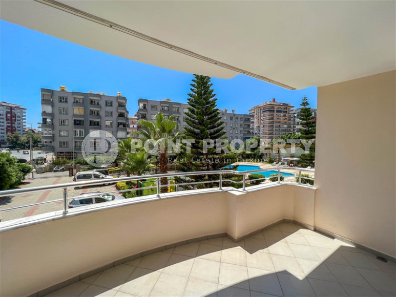Ideal 2+1 apartment in the popular Mahmutlar area, with an area of 135m2.-id-1277-photo-9