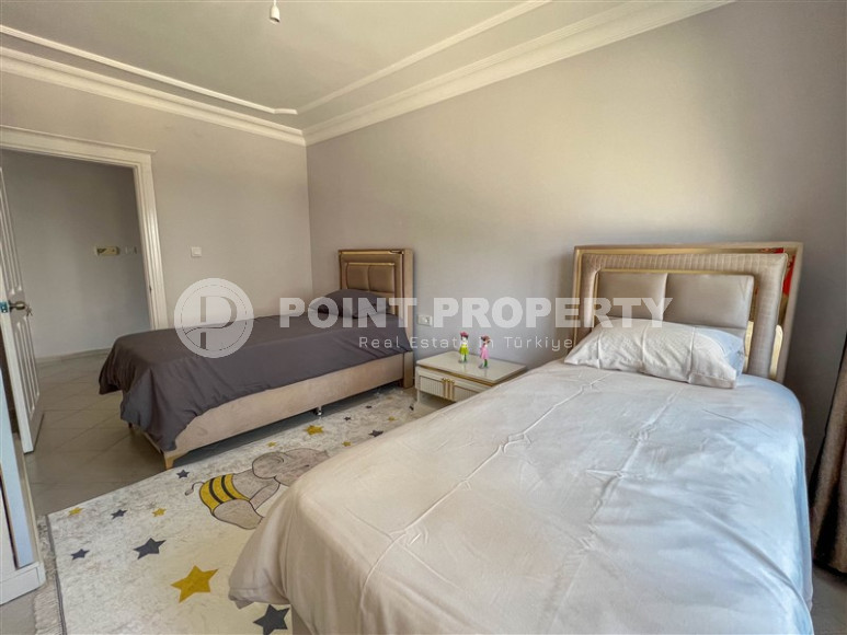 Ideal 2+1 apartment in the popular Mahmutlar area, with an area of 135m2.-id-1277-photo-12