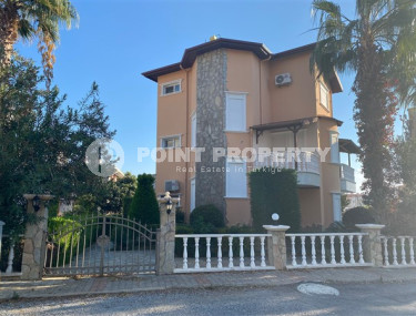 Трёхэтажная вилла с четырьмя спальнями, террасой и видом на море, Кестель, Аланья-id-3141-фото-4