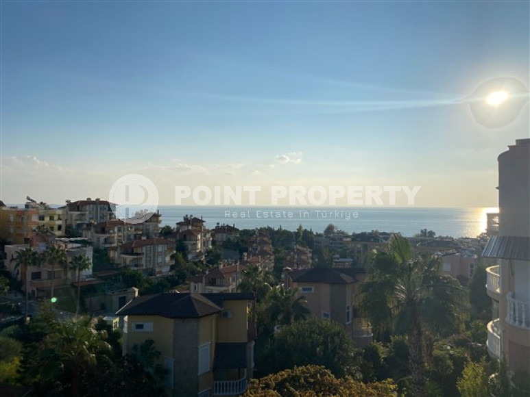 Three-storey villa with four bedrooms, a terrace and sea views, Kestel, Alanya-id-3141-photo-11