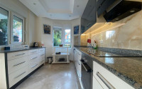 Three-storey villa with four bedrooms, a terrace and sea views, Kestel, Alanya-id-3141-photo-16