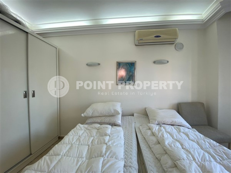 Three-storey villa with four bedrooms, a terrace and sea views, Kestel, Alanya-id-3141-photo-28