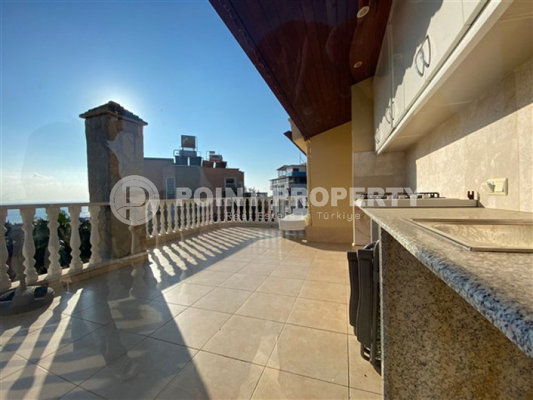Three-storey villa with four bedrooms, a terrace and sea views, Kestel, Alanya-id-3141-photo-29