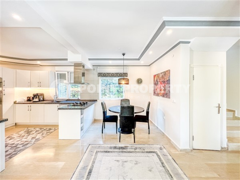 Элегантная вилла 3+1 с большим балконом и собственным участком 400 м², Каргыджак, Аланья-id-3142-фото-4