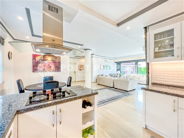 Элегантная вилла 3+1 с большим балконом и собственным участком 400 м², Каргыджак, Аланья-id-3142-фото-5