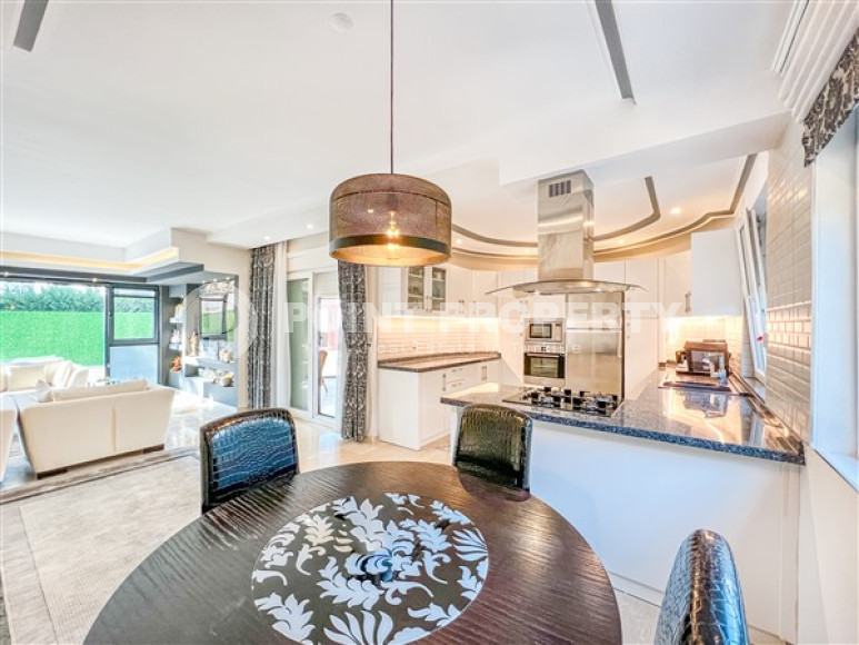 Элегантная вилла 3+1 с большим балконом и собственным участком 400 м², Каргыджак, Аланья-id-3142-фото-7