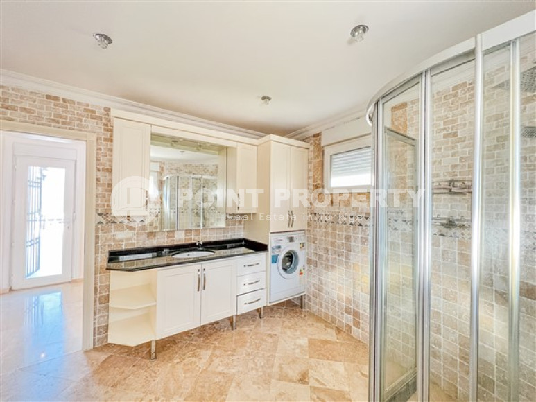 Элегантная вилла 3+1 с большим балконом и собственным участком 400 м², Каргыджак, Аланья-id-3142-фото-14