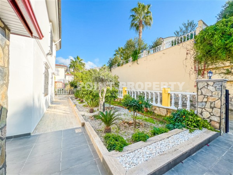 Элегантная вилла 3+1 с большим балконом и собственным участком 400 м², Каргыджак, Аланья-id-3142-фото-28