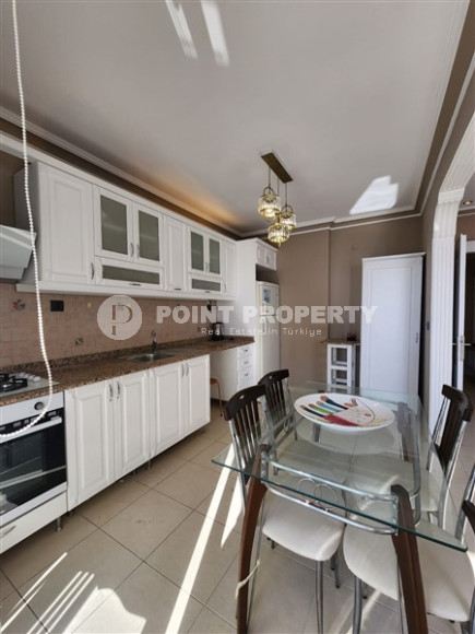 Nice furnished 2+1 apartment with three balconies in a complex near the sea, Mahmutlar, Alanya-id-3144-photo-6