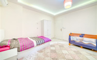 Lovely 2+1 apartment in white and gold tones, on the second line from the sea, Mahmutlar, Alanya-id-3145-photo-3