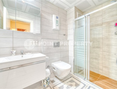 Lovely 2+1 apartment in white and gold tones, on the second line from the sea, Mahmutlar, Alanya-id-3145-photo-4