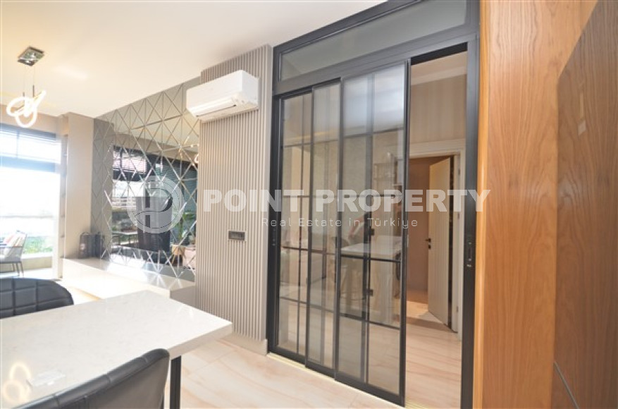 Роскошные двухкомнатные апартаменты в районе Каргыджак, Аланья, на первой береговой линии-id-3155-фото-8