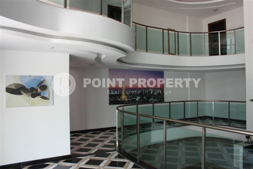 Spacious four-room apartment 120 m2 250 meters from the sea, Mahmutlar, Alanya-id-3160-photo-2