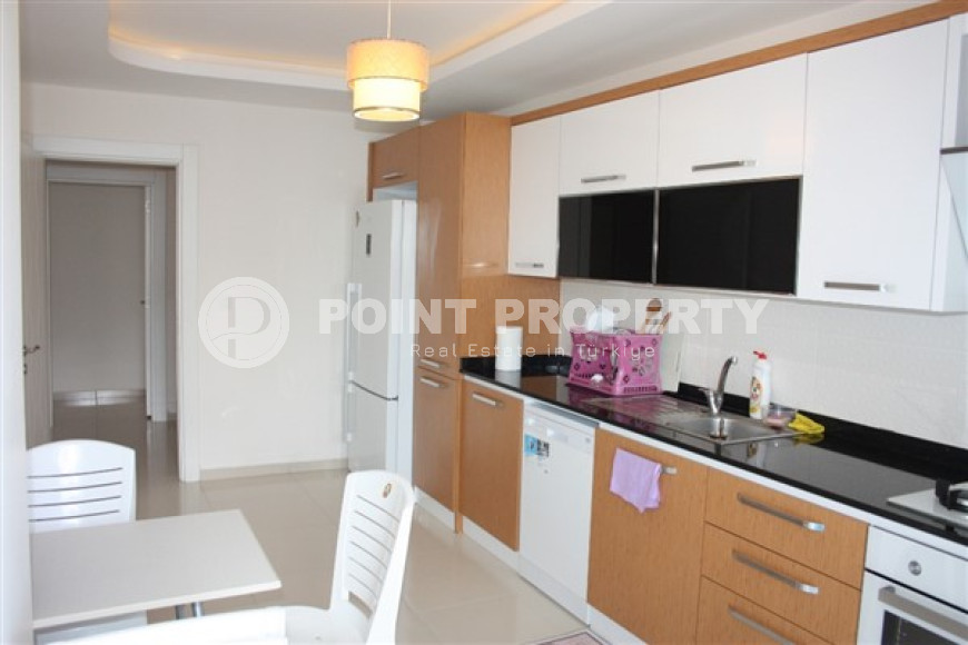 Spacious four-room apartment 120 m2 250 meters from the sea, Mahmutlar, Alanya-id-3160-photo-19