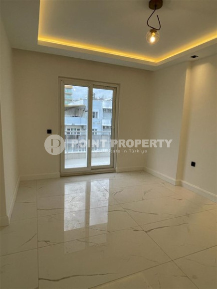 Большой дуплекс 220 м² с четырьмя спальнями и собственным джакузи, Махмутлар, Аланья-id-3161-фото-2