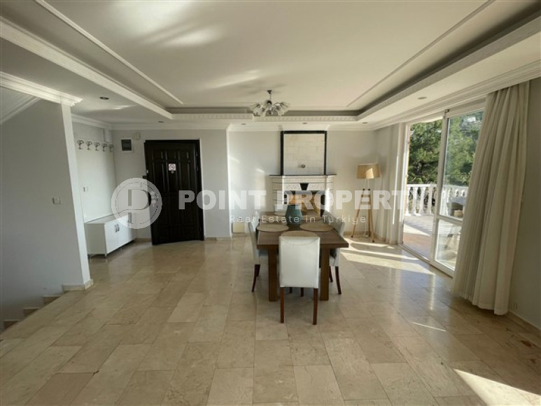 Роскошная дуплексная вилла с площадью 250 м2, центр Аланьи, Тепе, на удалении от моря-id-3162-фото-4