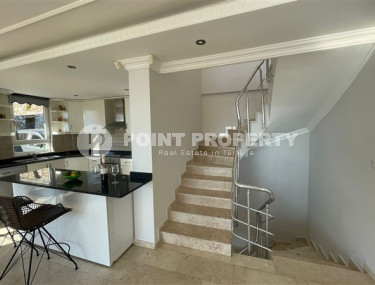 Роскошная дуплексная вилла с площадью 250 м2, центр Аланьи, Тепе, на удалении от моря-id-3162-фото-5