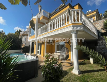 Luxury duplex villa with an area of 250 m2, the center of Alanya, Tepe, away from the sea-id-3162-photo-1