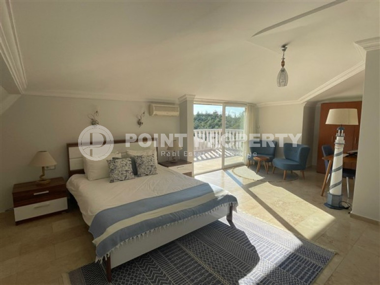 Роскошная дуплексная вилла с площадью 250 м2, центр Аланьи, Тепе, на удалении от моря-id-3162-фото-16