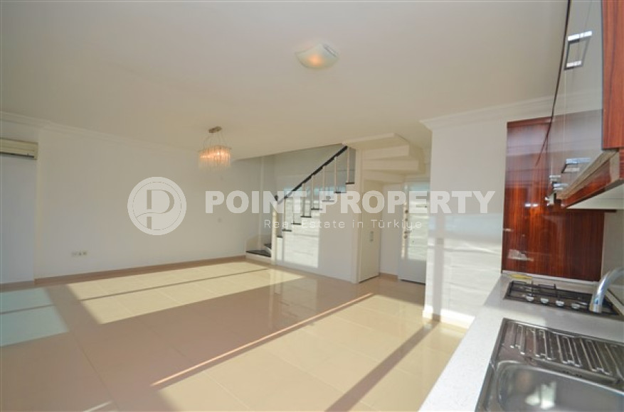 Симпатичный дуплекс 2+1 с видом на реку, в 250 метрах от моря, Кестель, Аланья-id-3163-фото-4