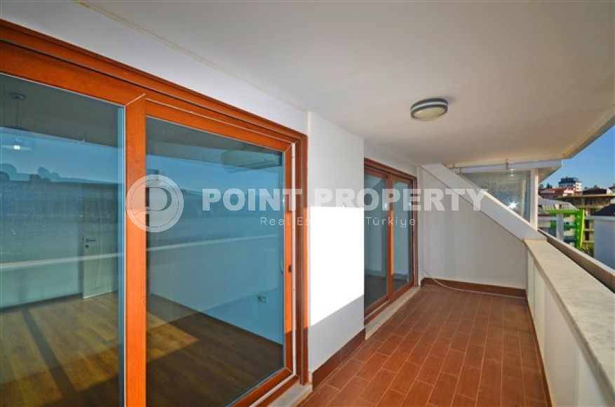 Симпатичный дуплекс 2+1 с видом на реку, в 250 метрах от моря, Кестель, Аланья-id-3163-фото-16