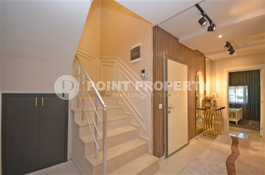 Huge luxury six-room duplex on the embankment of the Dimchay River, Kestel, Alanya-id-3166-photo-3