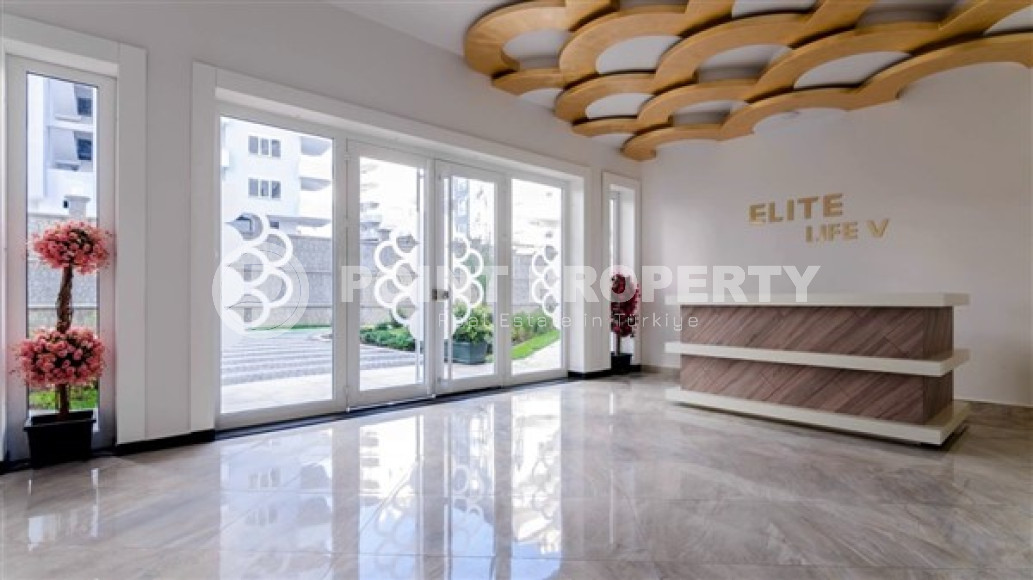 Small two-room apartment 65 m2 700 meters from the sea, Mahmutlar, Alanya-id-3177-photo-2