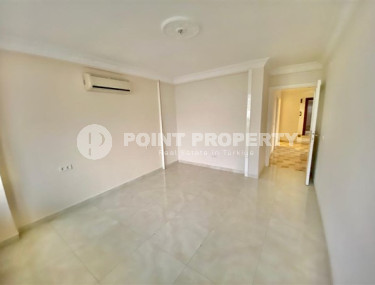 Просторная четырехкомнатная квартира с отдельной кухней на первой линии от моря, Аланья, центр-id-3179-фото-2