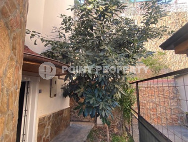 Three-level villa 4+2 for citizenship, with panoramic views of the sea and mountains, Alanya, Tepe-id-3181-photo-1