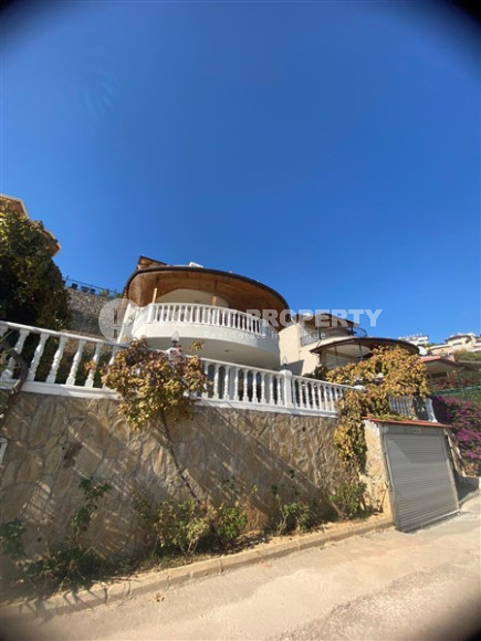 Трёхуровневая вилла 4+2 под гражданство, с панорамным видом на море и горы, Аланья, Тепе-id-3181-фото-24