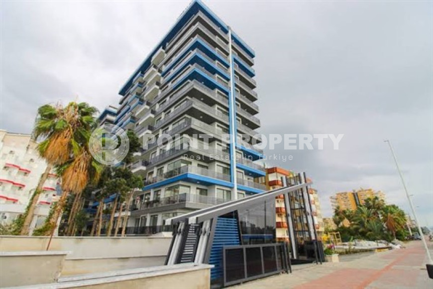 View three-room apartment 73 m2 on the first line of the sea, Mahmutlar, Alanya-id-3187-photo-2
