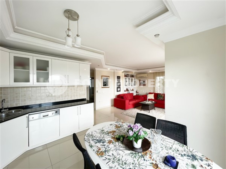 Large garden duplex 3+1 in a gated complex with a swimming pool, Cikcilli, Alanya-id-3204-photo-2