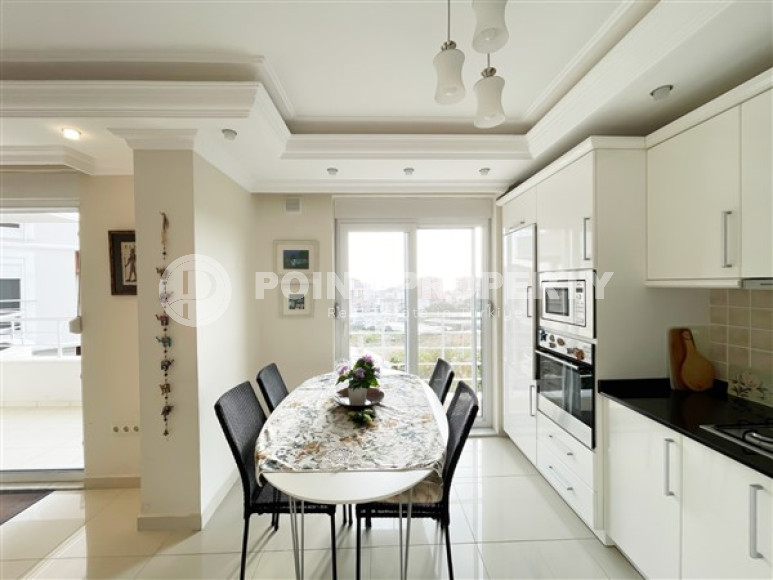 Large garden duplex 3+1 in a gated complex with a swimming pool, Cikcilli, Alanya-id-3204-photo-12