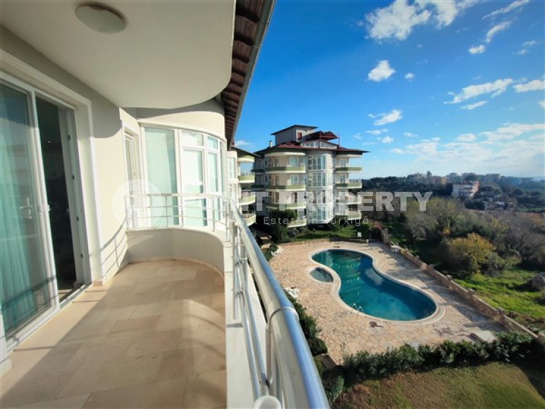 Комфортная для проживания квартира 2+1 с двумя балконами, в районе Оба, Аланья-id-3211-фото-4