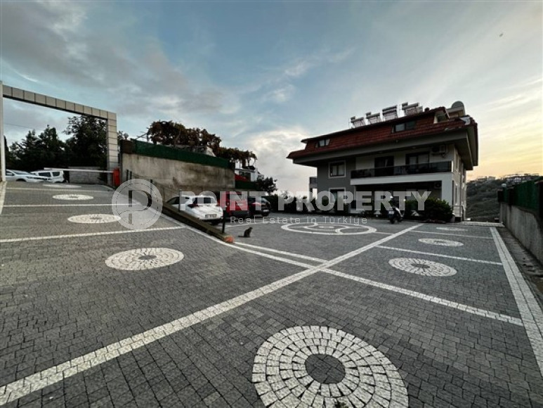 Четырёхкомнатный пентхаус 160 м2, центр Аланьи, район Сугезю, с тремя ванными комнатами-id-3213-фото-4