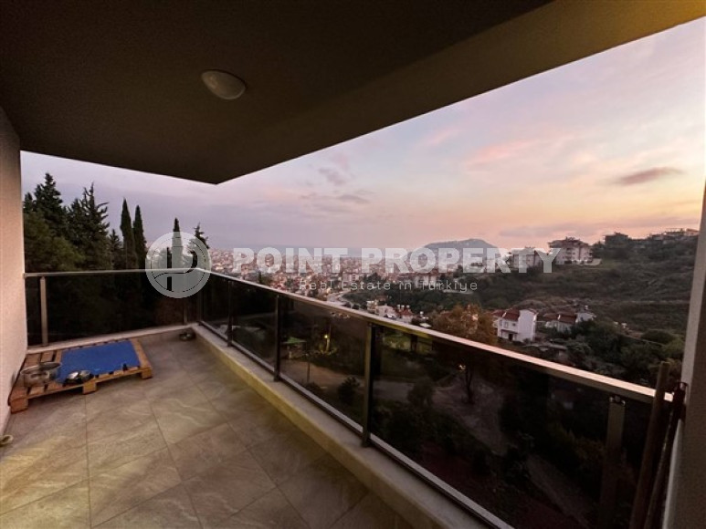 Четырёхкомнатный пентхаус 160 м2, центр Аланьи, район Сугезю, с тремя ванными комнатами-id-3213-фото-10