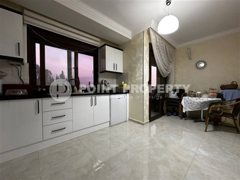 Четырёхкомнатный пентхаус 160 м2, центр Аланьи, район Сугезю, с тремя ванными комнатами-id-3213-фото-12